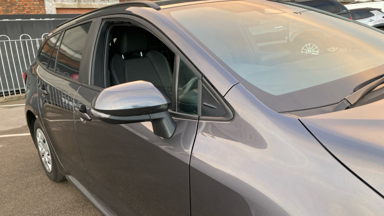 Toyota Corolla Petrol 1.8 VVT-i Hybrid Commercial Auto